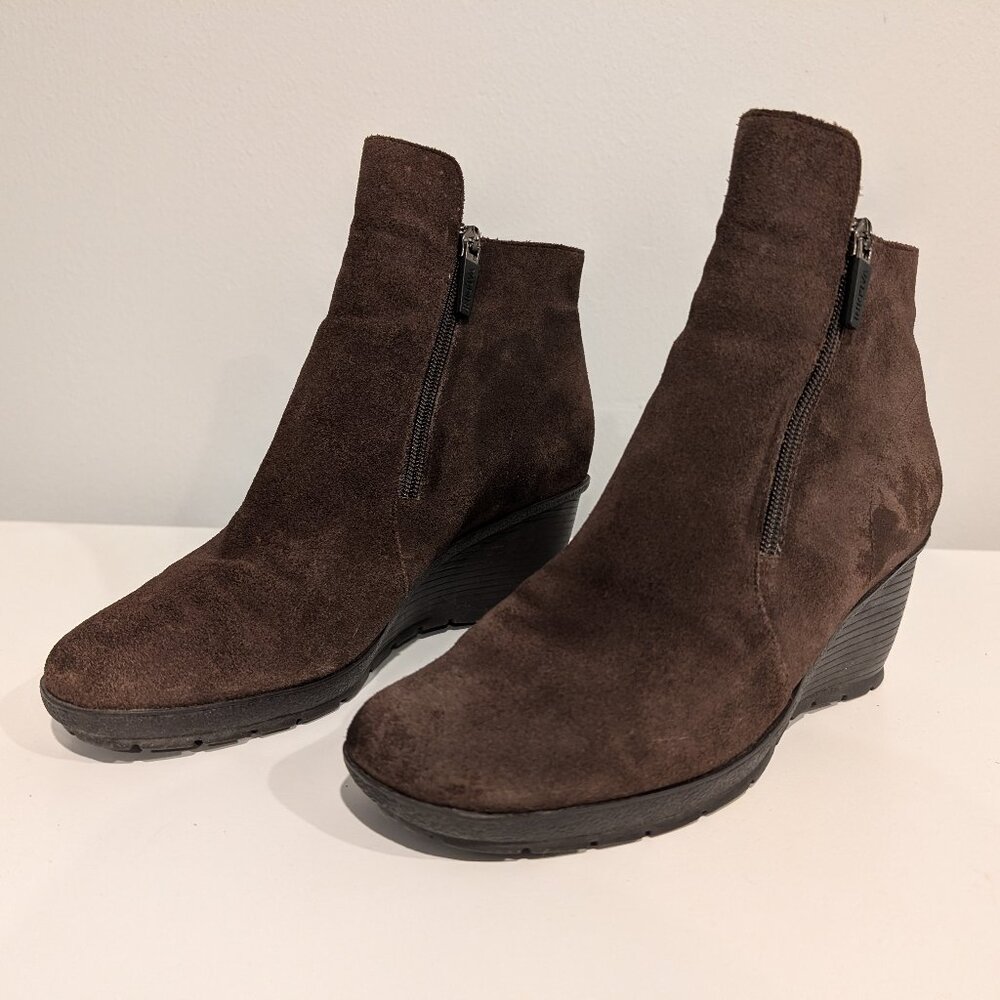 Valdini Dark Brown Suede Leather Pumps with Soft Fur Lining